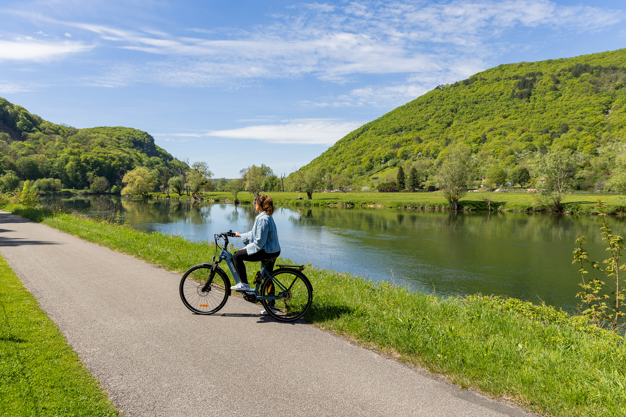 Balade à vélo sur l'EuroVélo 6 à Besançon